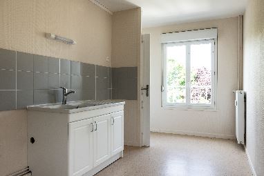 Appartement - Type 2 - 52m² - 306.09 € - LE BLANC